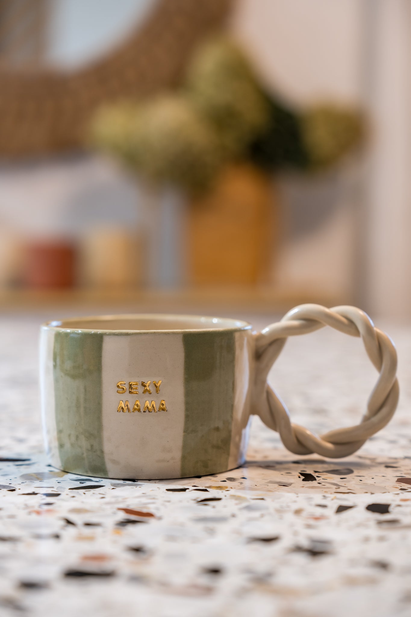 MUG SEXY MAMA rayée vert sauge  ( Edition limitée )