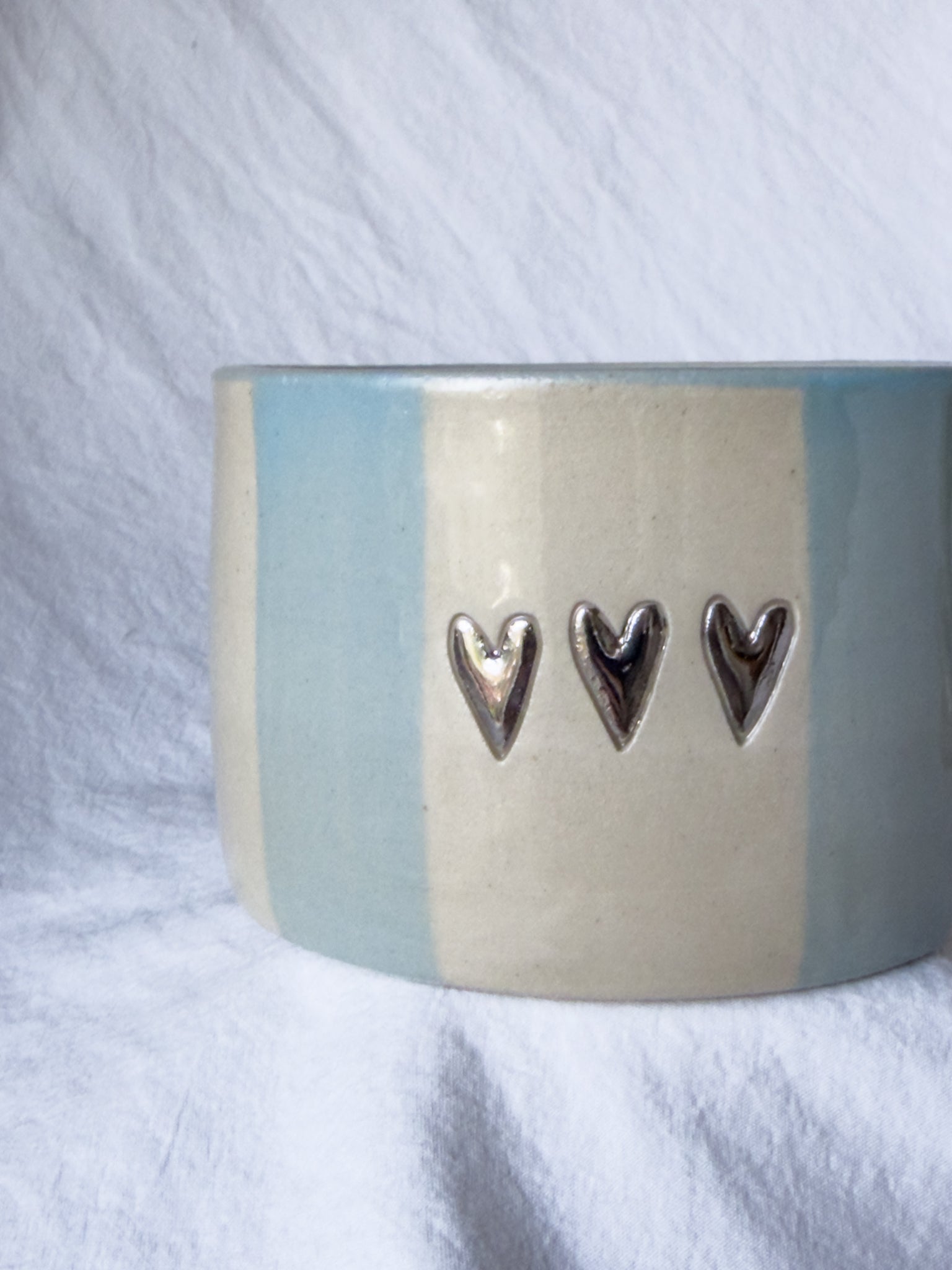 MUG « 3 cœurs » argent, rayé bleu lavande