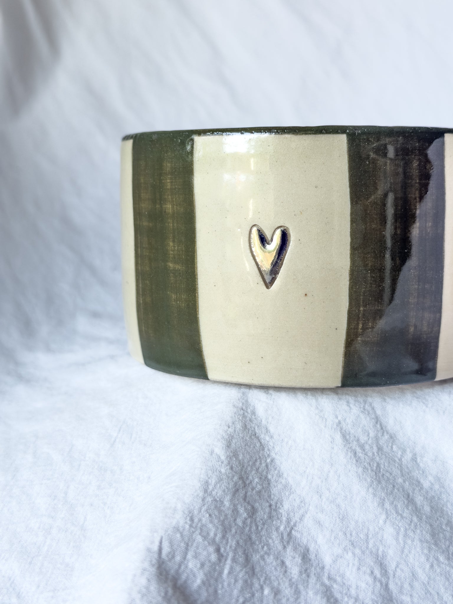 MUG « cœur argent » rayée vert forêt