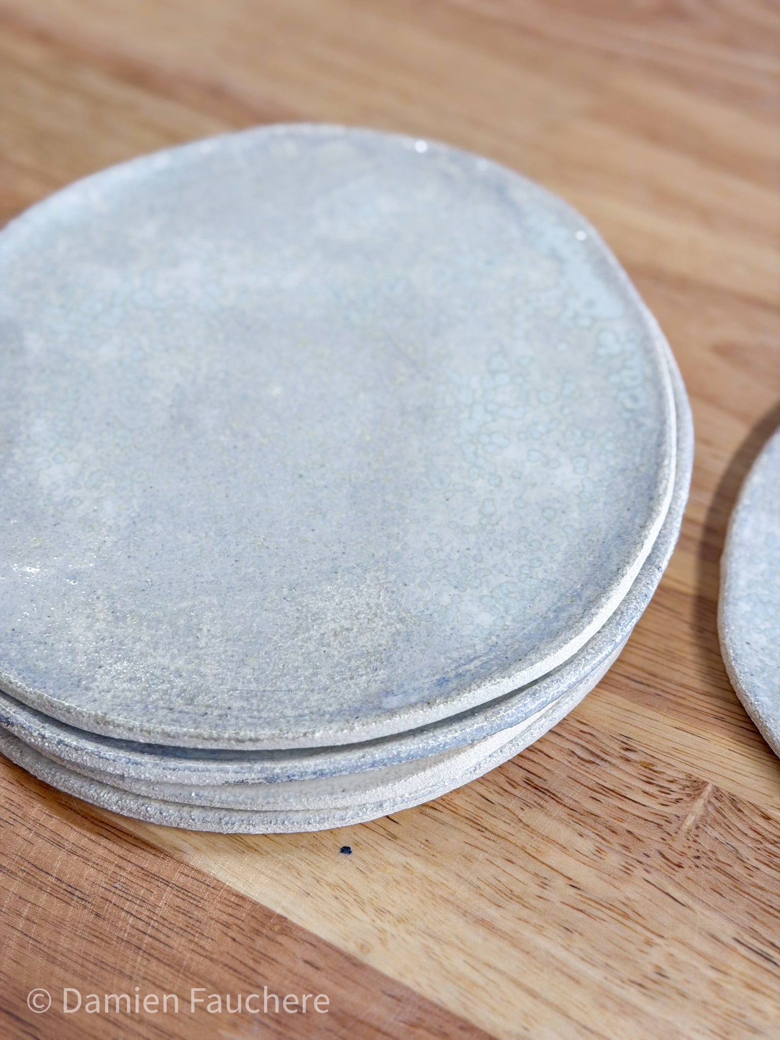 Flat plate in chamotte stoneware - Sand