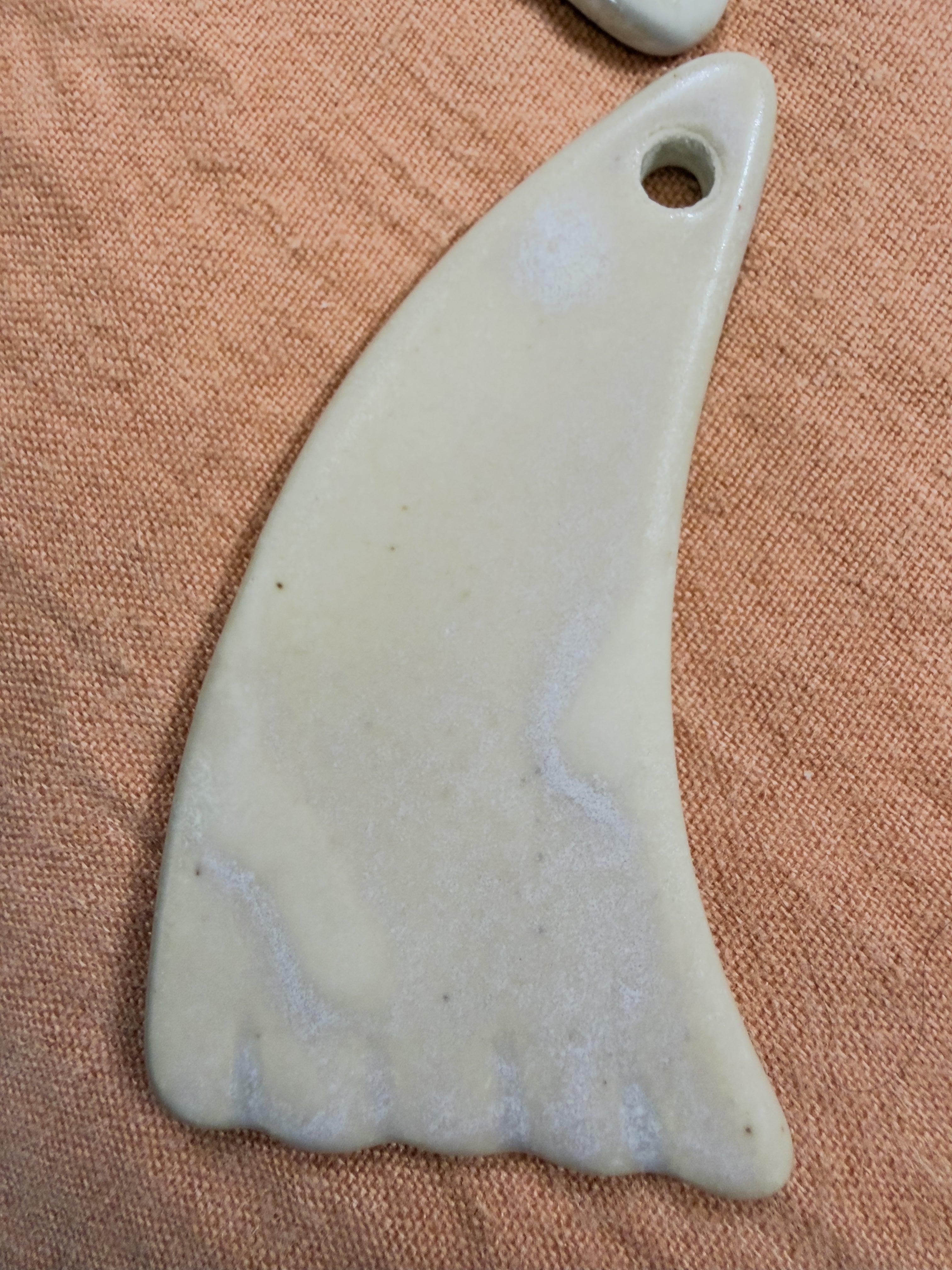 Gua sha en céramique