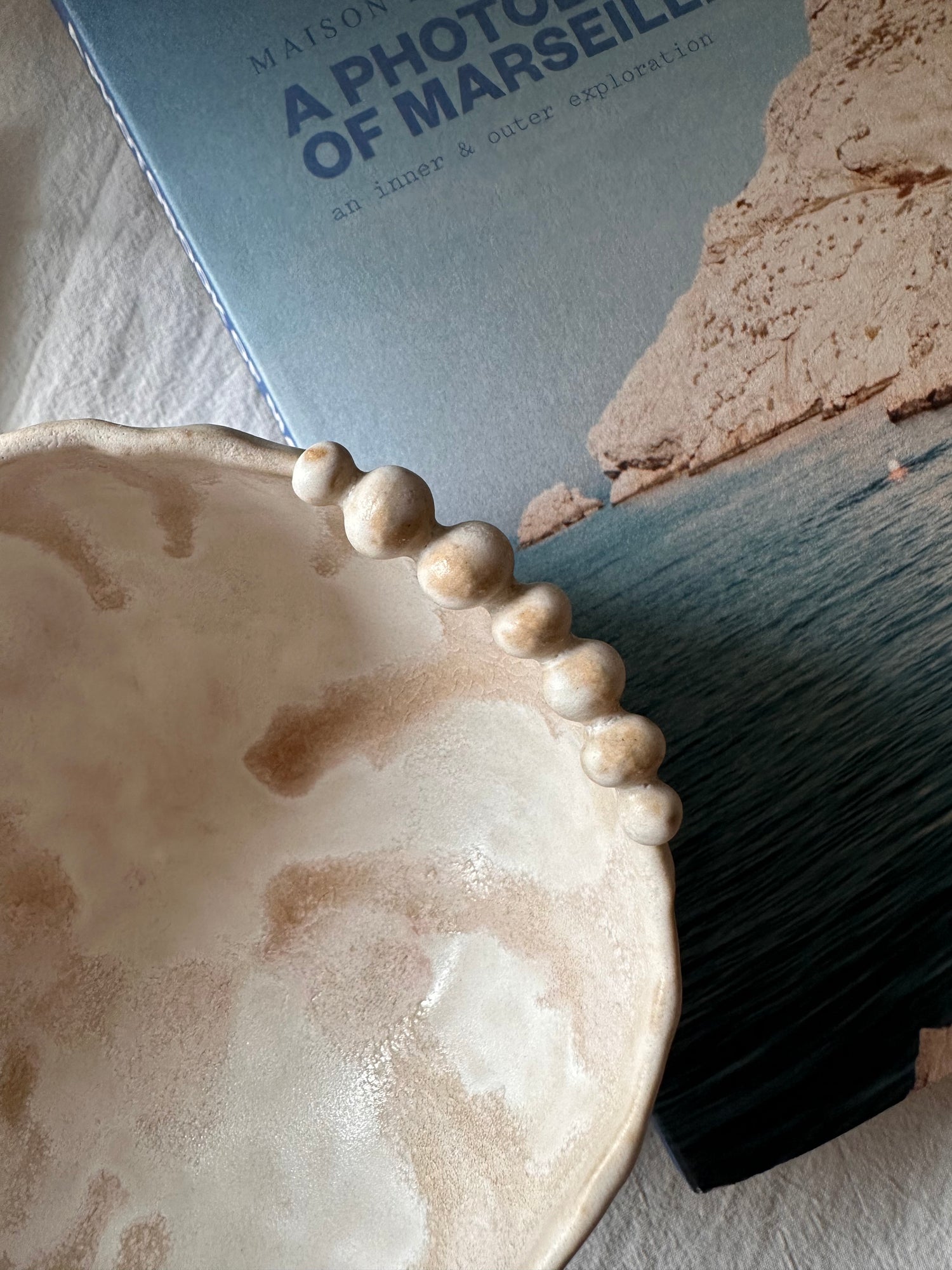 Bol pincé unique « Perle » / émail cendres de 🪵