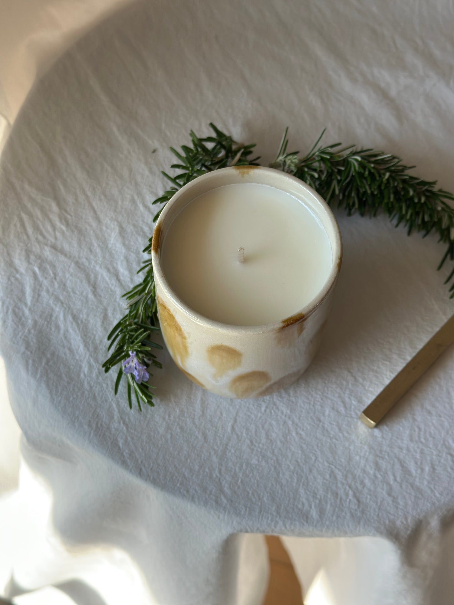 Bougie senteur abricot - romarin