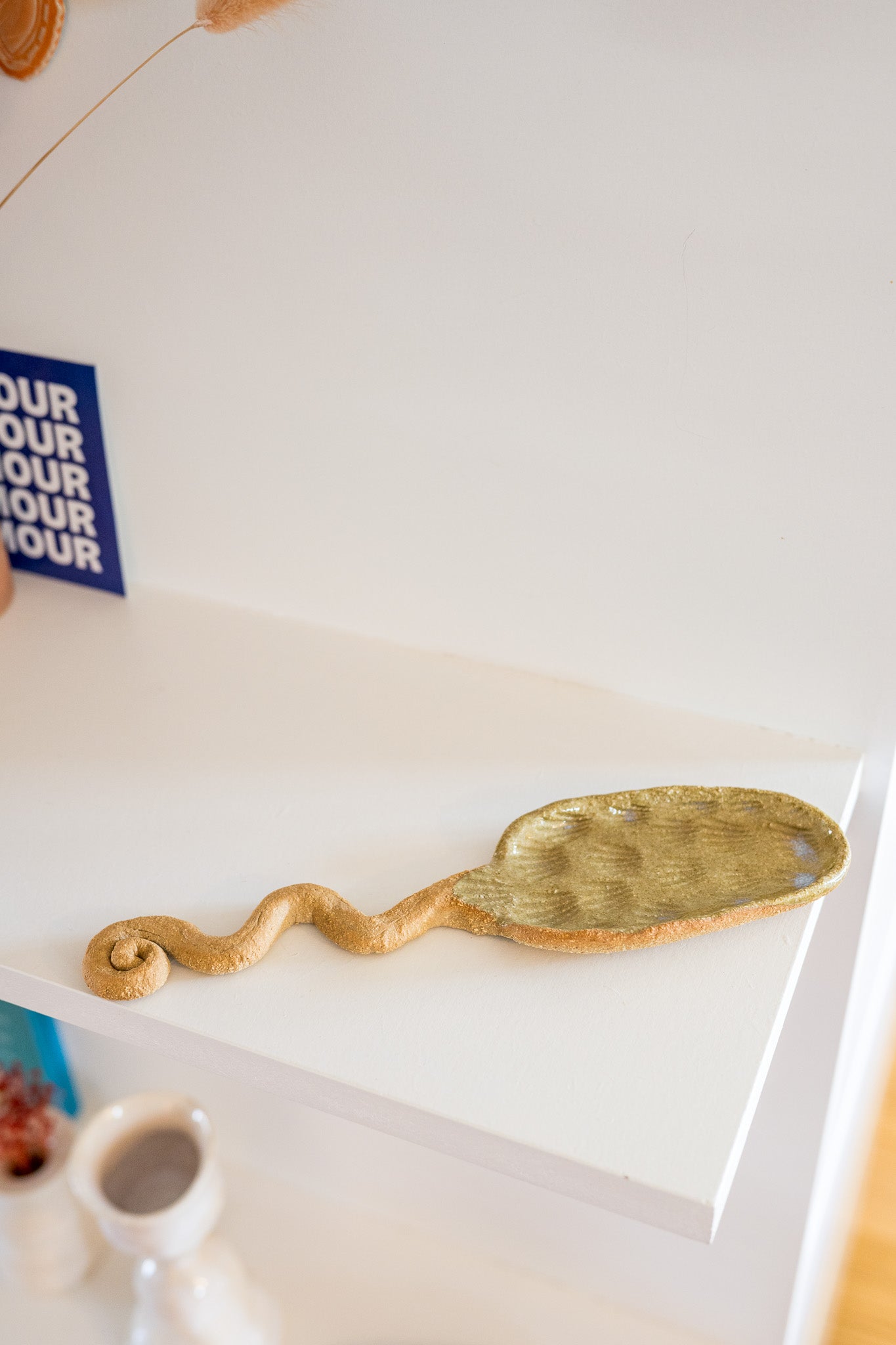 “Shell” spoon rest