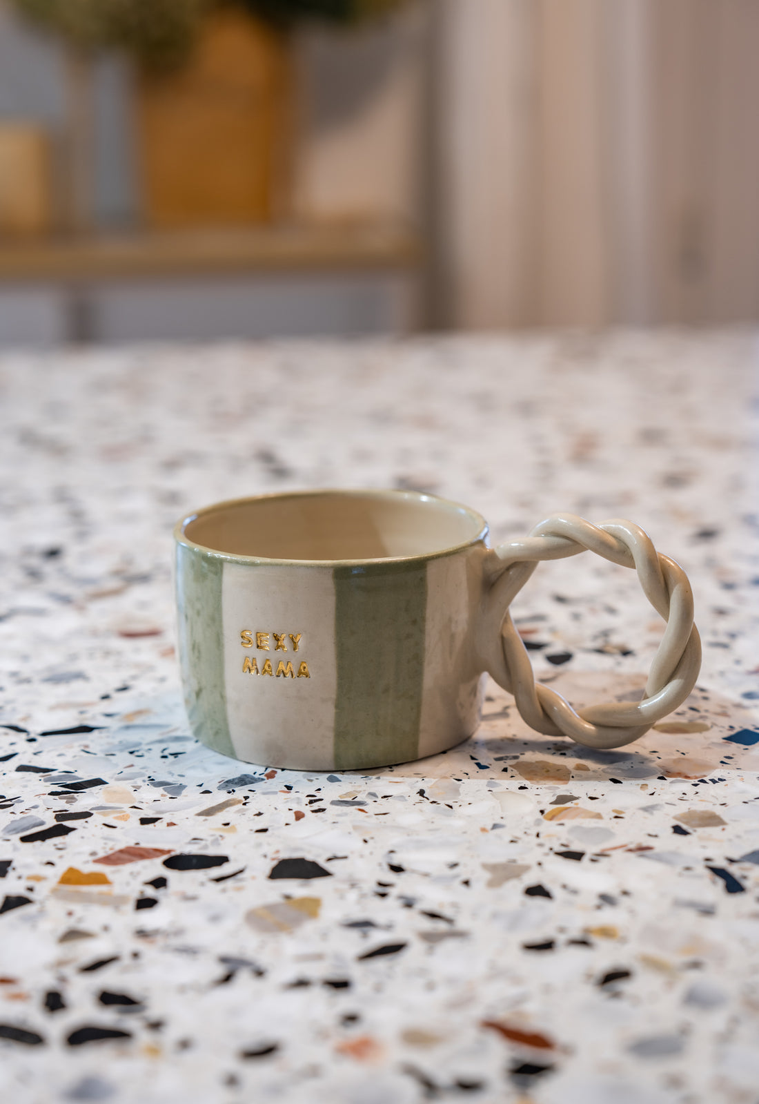 MUG SEXY MAMA rayée vert sauge  ( Edition limitée )