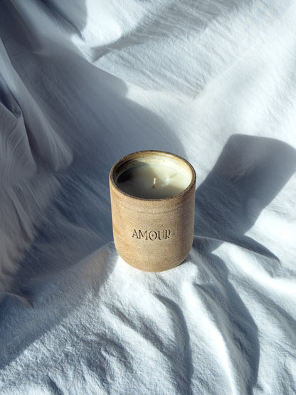 Bougie « AMOUR » rocher praliné