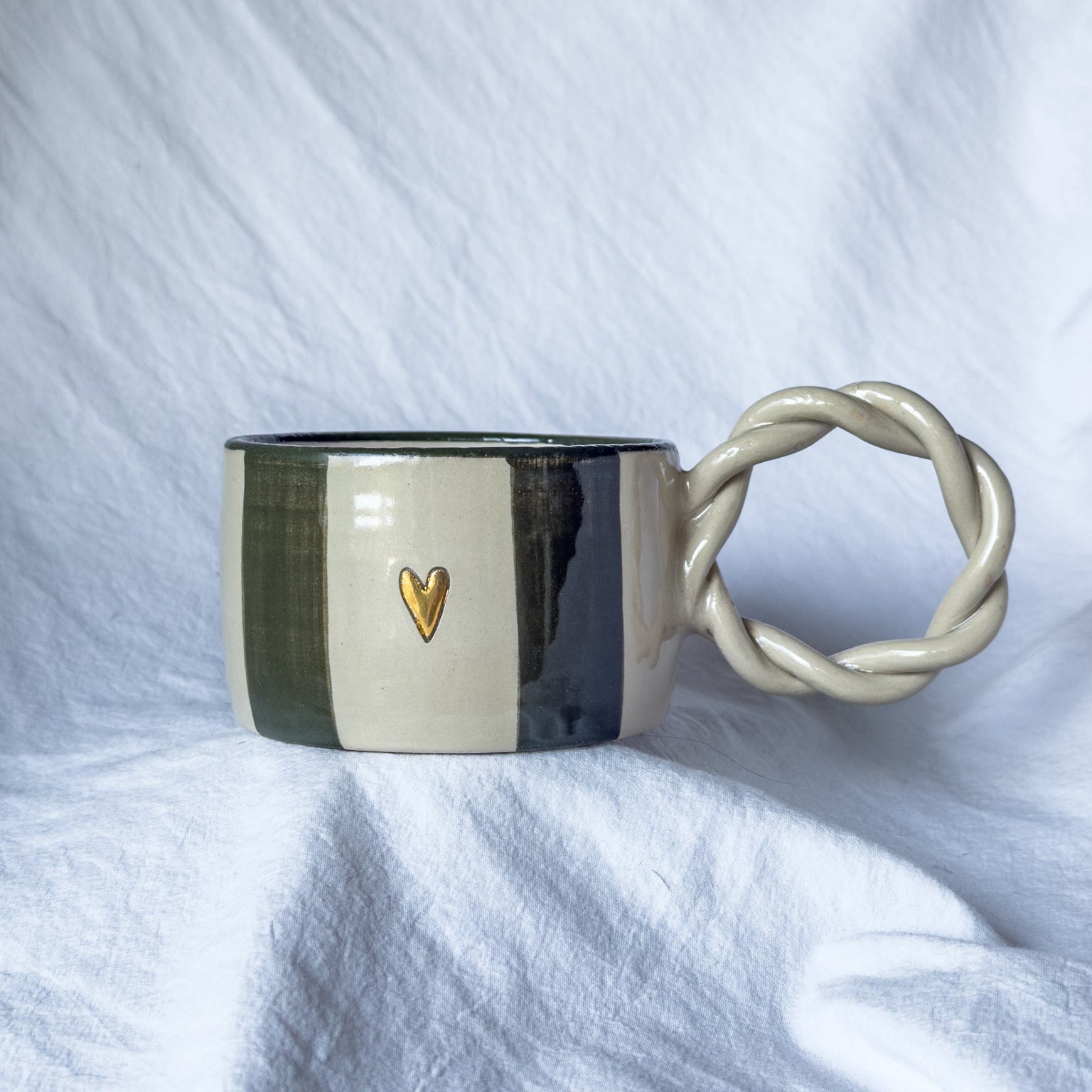 MUG « cœur doré» rayée vert forêt