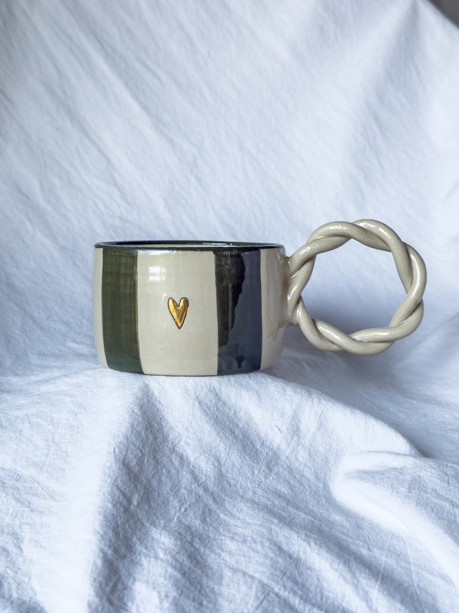 MUG « cœur doré» rayée vert forêt