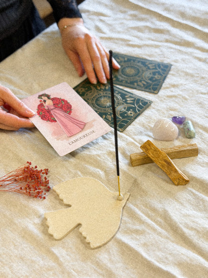 Atelier vendredi 24 avril : poterie / tirage de tarot de Marseille, méditation….
