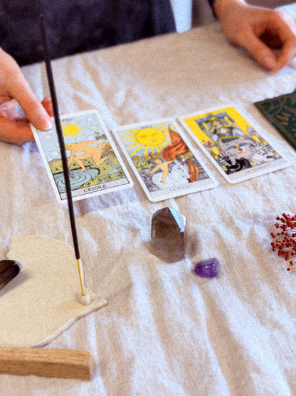 Atelier vendredi 24 avril : poterie / tirage de tarot de Marseille, méditation….