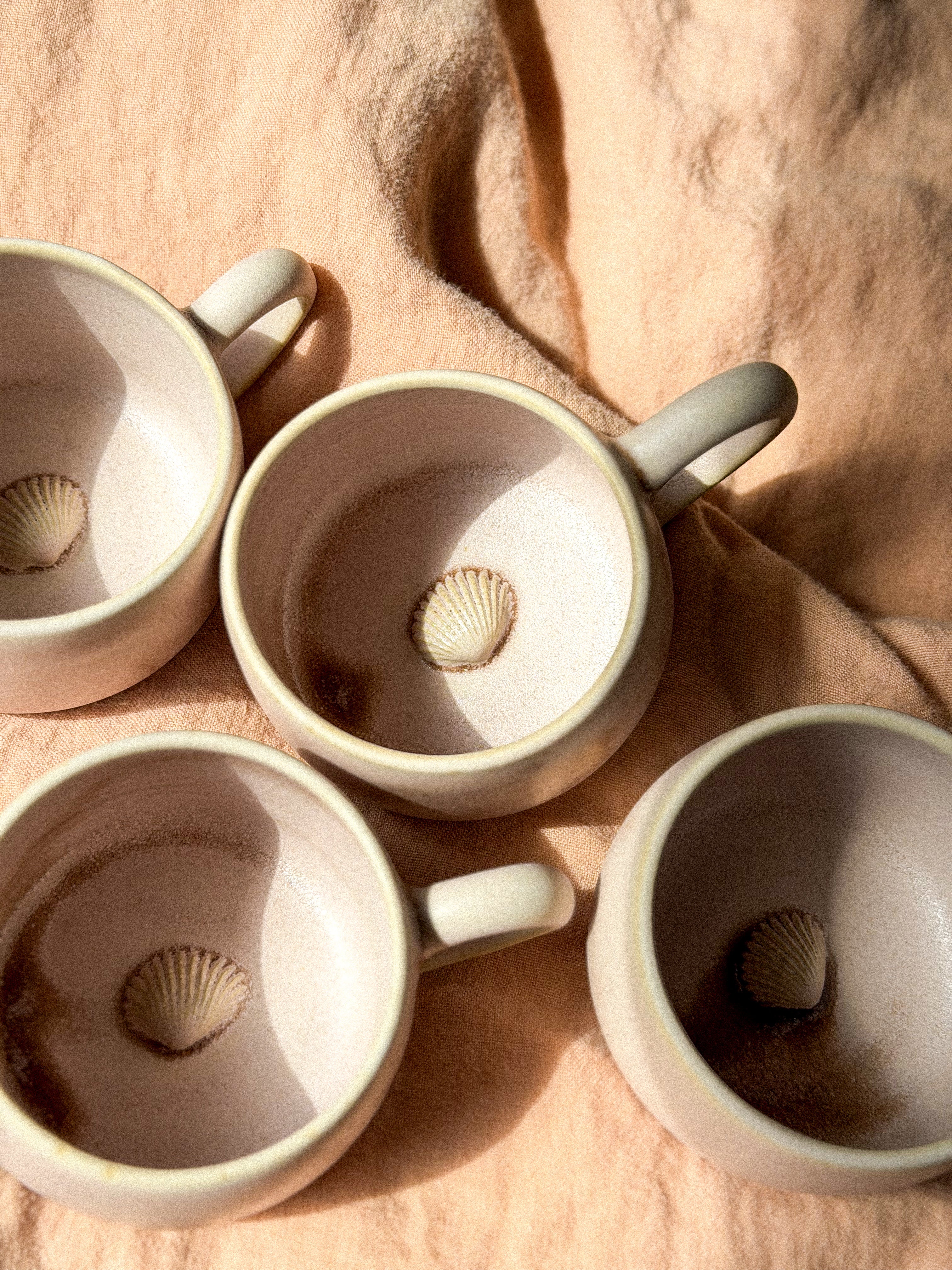Tasse « au fond un coquillage 🐚 »